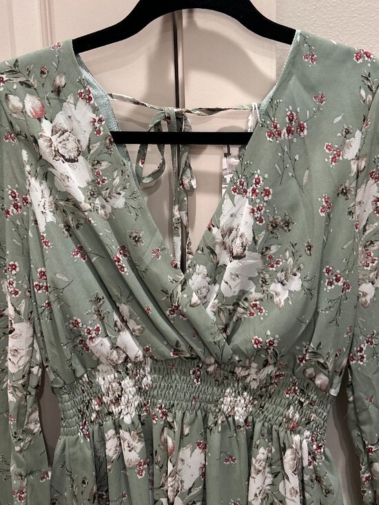 Prettywear Sage Green Floral Dress - Picture 3 of 12